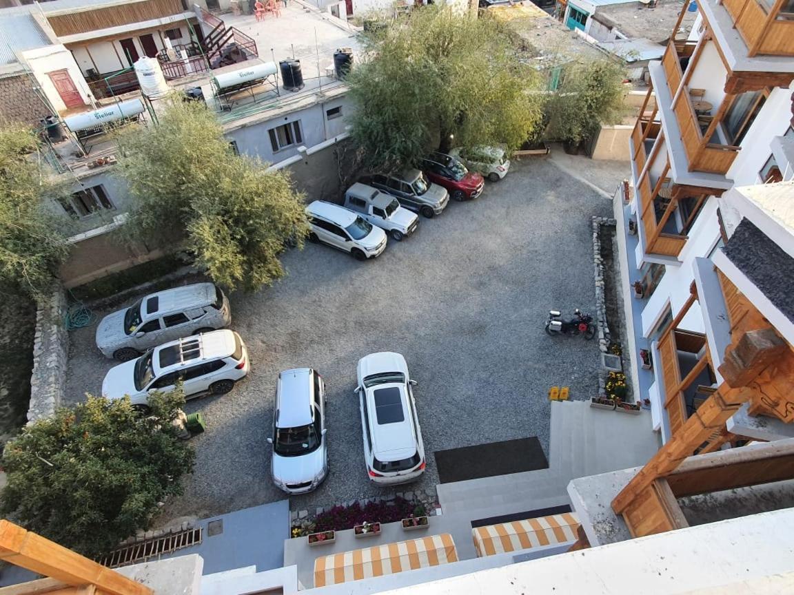 Hotel Amanthi Ladakh Leh Exterior foto